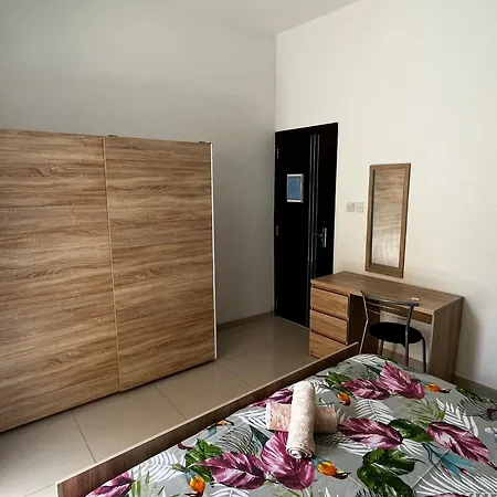 Comfort Retreat Quiet 1 Bedroom For 4 People With Self Checkin منزل للإقامة