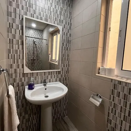 منزل للإقامة Comfort Retreat Quiet 1 Bedroom For 4 People With Self Checkin