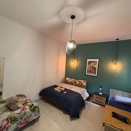 Comfort Retreat Quiet 1 Bedroom For 4 People With Self Checkin סליאמה