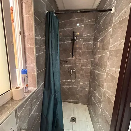 Comfort Retreat Quiet 1 Bedroom For 4 People With Self Checkin