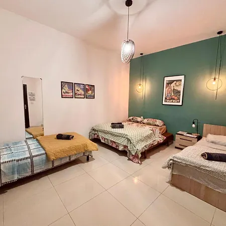 Rum i privatbostad Comfort Retreat Quiet 1 Bedroom For 4 People With Self Checkin