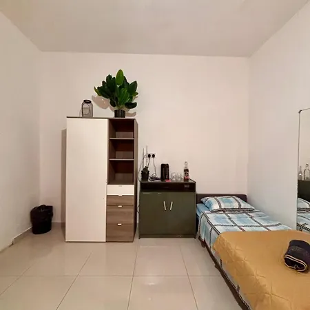 Rum i privatbostad Comfort Retreat Quiet 1 Bedroom For 4 People With Self Checkin