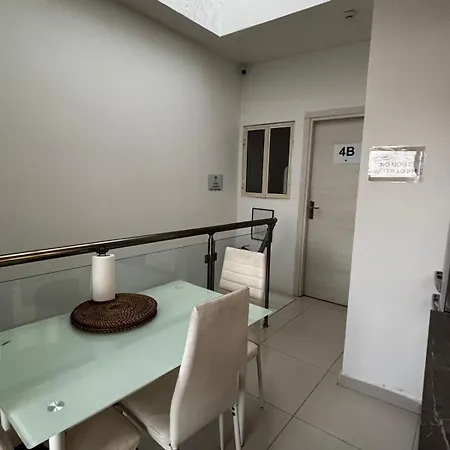Rum i privatbostad Comfort Retreat Quiet 1 Bedroom For 4 People With Self Checkin