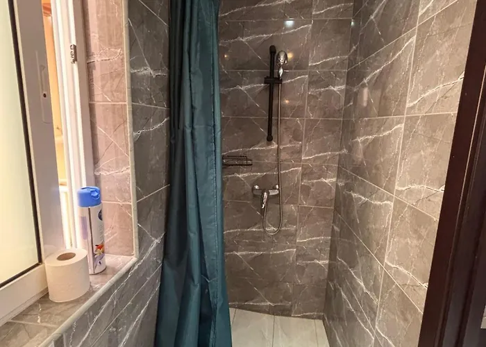 Comfort Retreat Quiet 1 Bedroom For 4 People With Self Checkin