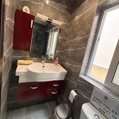 Comfort Retreat Quiet 1 Bedroom For 4 People With Self Checkin *